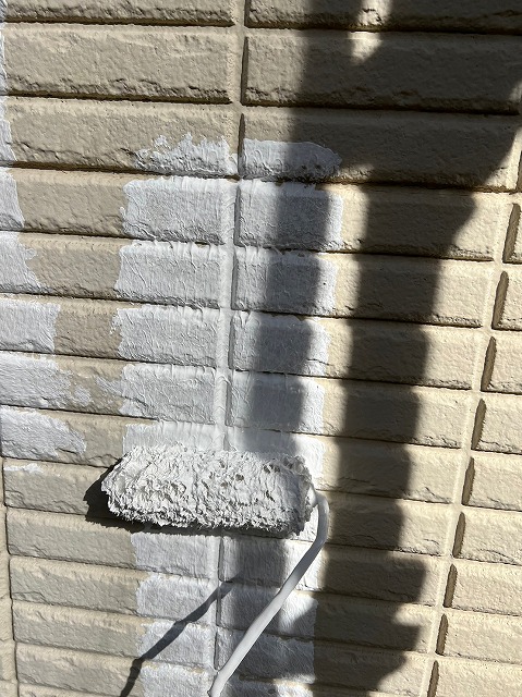 外壁塗装下塗り